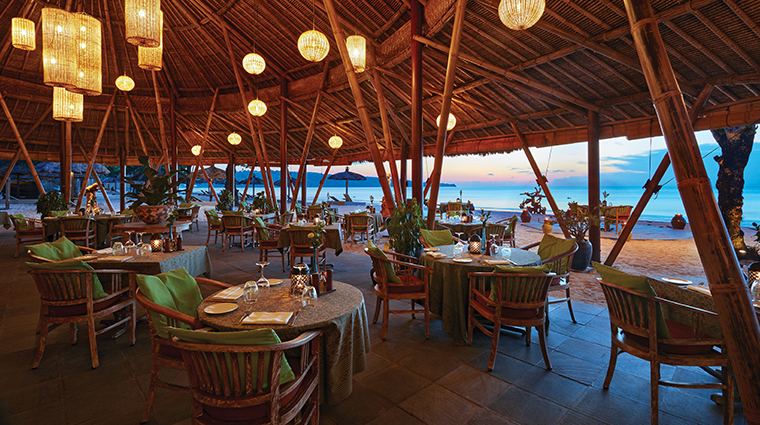 belmond jimbaran puri restaurant2